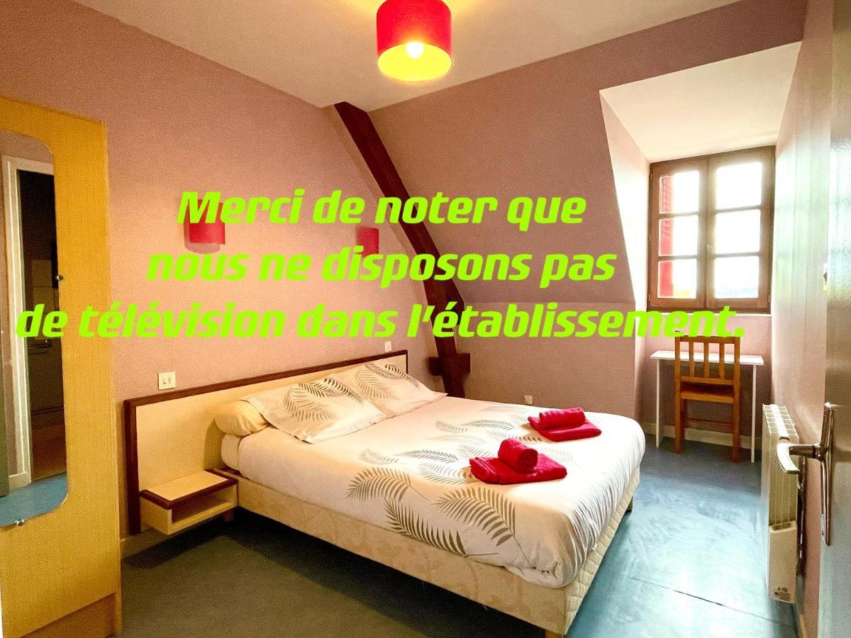 Auberge Le Beaulieu -Cantal Екстериор снимка