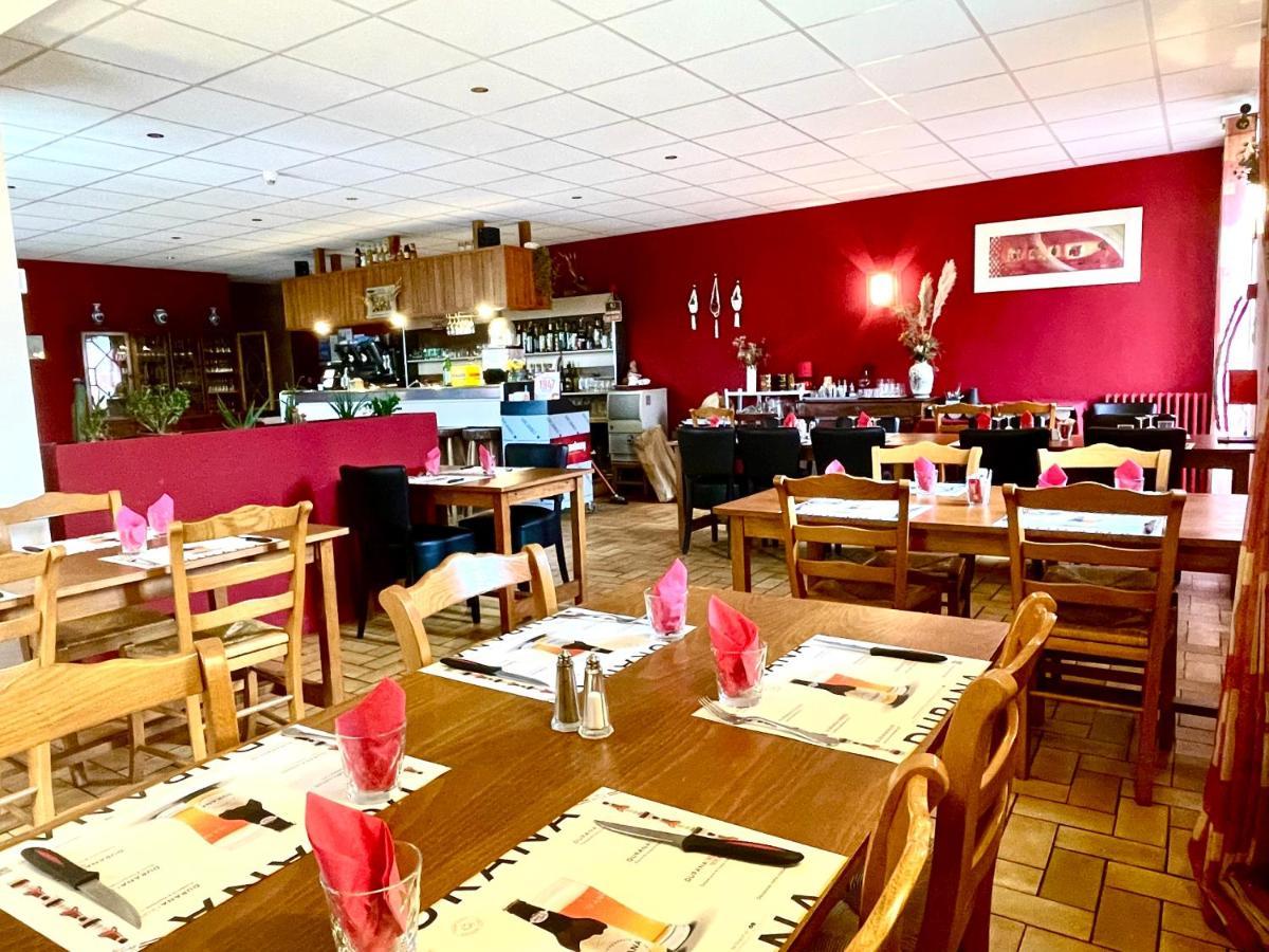 Auberge Le Beaulieu -Cantal Екстериор снимка